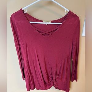 Small 3/4 Sleeve Criss Cross Top